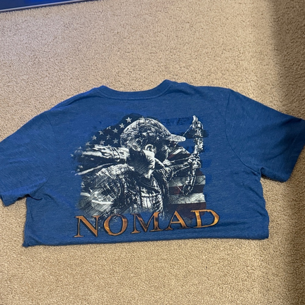 Men’s medium NOMAD tshirt